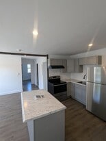 778 King Ave in Bathurst, NB - Building Photo