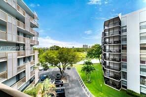 3401 N Country Club Dr in Aventura, FL - Building Photo - Building Photo