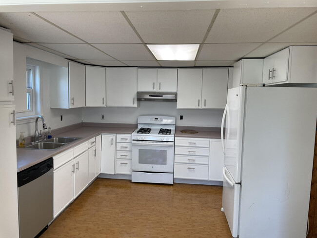 4 John St, Unit 1 in Haverhill, MA - Building Photo - Building Photo