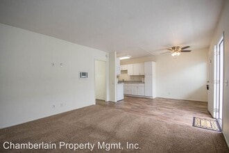 3840 Carlsbad Blvd in Carlsbad, CA - Building Photo - Building Photo