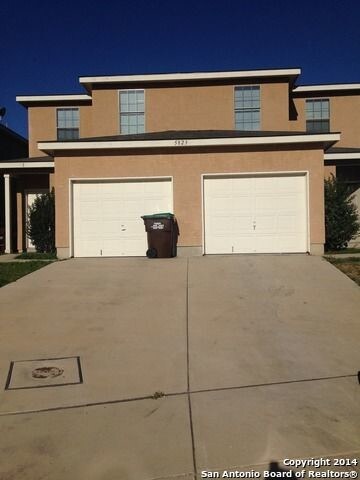 5823 Golf Bend in San Antonio, TX - Building Photo