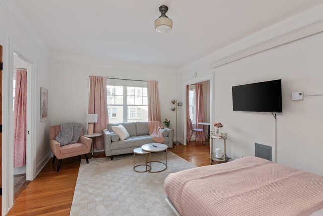 property at 2015 NW Flanders St