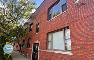 4811 W Warwick Ave in Chicago, IL - Building Photo