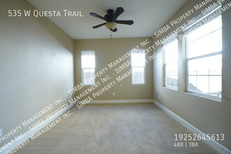 535 W Questa Trail in Mountain House, CA - Building Photo - Building Photo