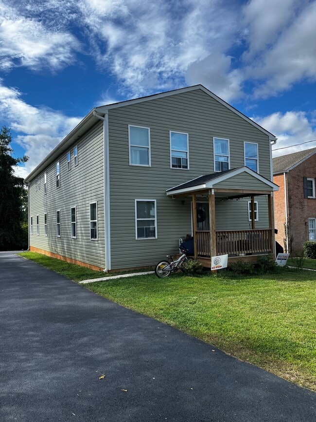 2510 Plateau Rd in Charlottesville, VA - Building Photo - Building Photo