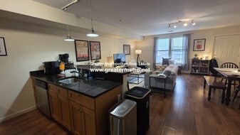 41 Chelsea St, Unit 1 in Boston, MA - Building Photo