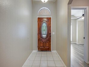 734 Winding Oak Bend in Lake Dallas, TX - Building Photo - Building Photo