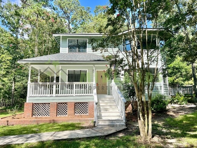 property at 746 Madera Rd