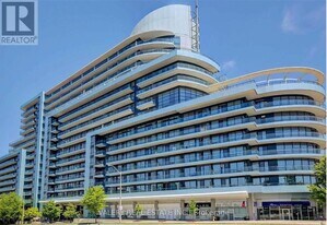 2885 Bayview Ave in Toronto, ON - Building Photo