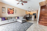 4661 SW 75th Way in Davie, FL - Foto de edificio - Building Photo