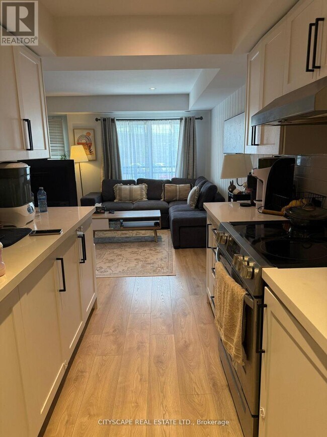 4620 Guildwood Way in Mississauga, ON - Building Photo - Building Photo