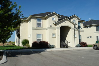 Sagecrest Apartments in Meridian, ID - Foto de edificio - Building Photo