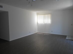 1400 Camden Ave in Los Angeles, CA - Building Photo - Floor Plan