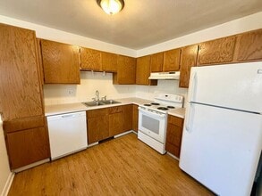511 Peterson Dr in Johnstown, CO - Building Photo - Building Photo