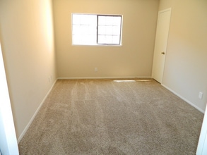 4340 Sanderling Cir, Unit 76 in Las Vegas, NV - Building Photo - Building Photo