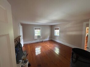 64 Main St in Exeter, NH - Building Photo - Building Photo