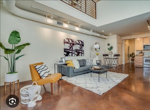 925 The Alameda, Unit The Lofts 107 in San Jose, CA - Building Photo - Building Photo
