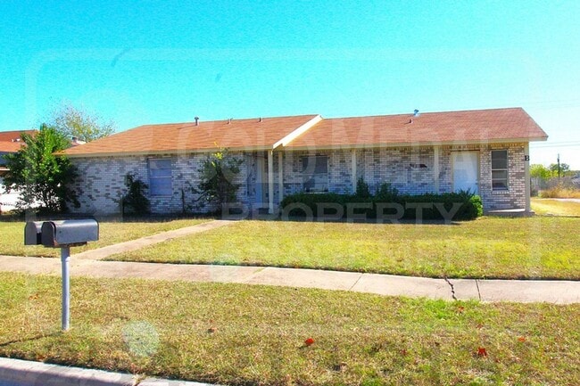 property at 2302 Hunt Dr