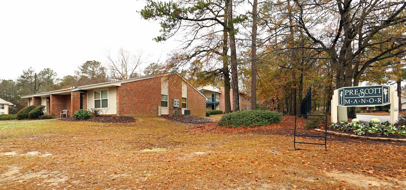 Prescott Manor in Columbia, SC - Foto de edificio