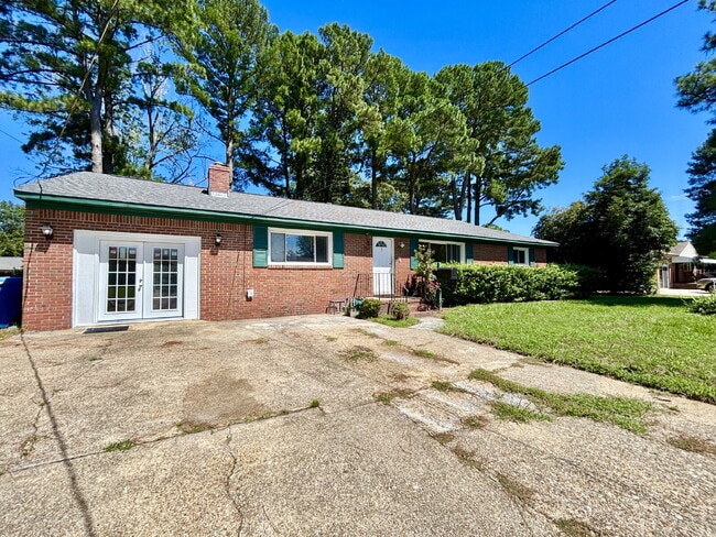 1004 Anoka Ave in Virginia Beach, VA - Building Photo - Building Photo