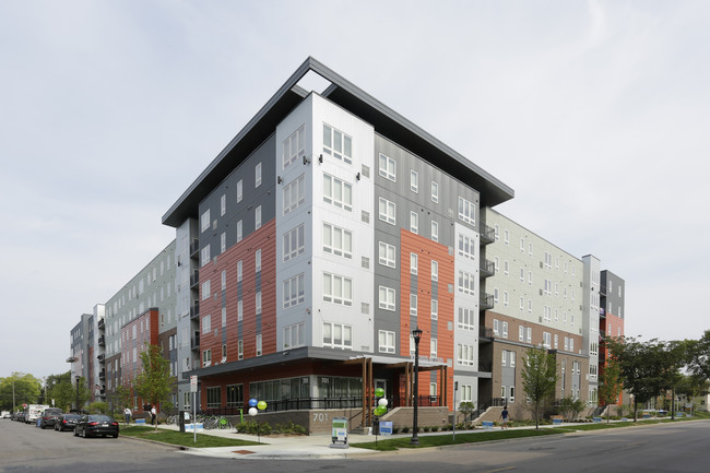 Radius at 15th Apartments | Minneapolis, MN Apartments For Rent