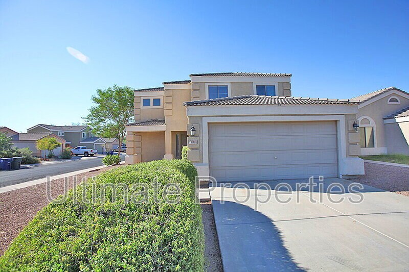 12301 W Columbine Dr in El Mirage, AZ - Building Photo