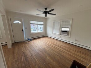 19 Minnesota Ave in Long Beach, NY - Building Photo - Building Photo