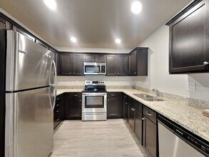 202 SW Rose St in Blue Springs, MO - Building Photo - Building Photo