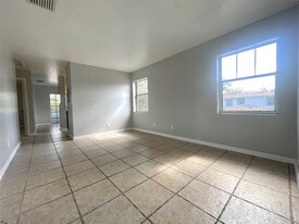 200 SW 11th Ave in Fort Lauderdale, FL - Building Photo