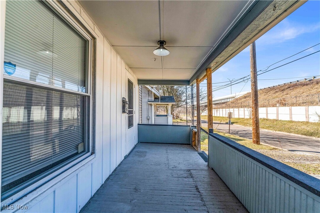 1274 Welsh Ave in Akron, OH - Building Photo