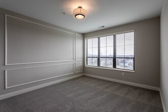 Fairfax in Columbus, OH - Building Photo - Interior Photo