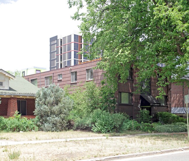 Campus Manor Apartments in Denver, CO - Foto de edificio - Building Photo