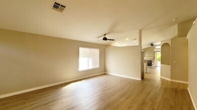 2417 Wild Ginger Ln in Las Vegas, NV - Building Photo - Building Photo