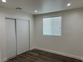 5872 Towne Ave, Unit 5872 in Los Angeles, CA - Building Photo - Building Photo