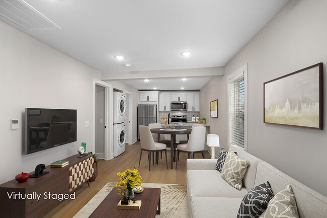 415 11th St NW, Unit 2 in Grand Rapids, MI - Foto de edificio - Building Photo