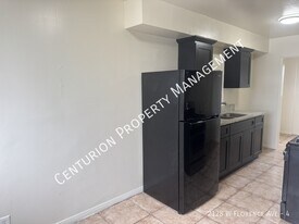 2128 W Florence Ave in Los Angeles, CA - Building Photo