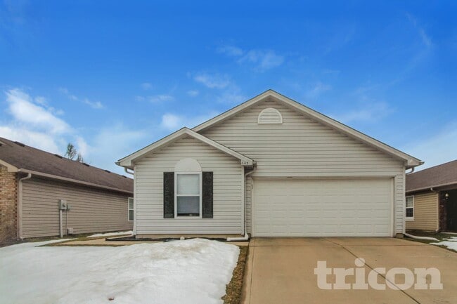 property at 643 Cloverfield Ln