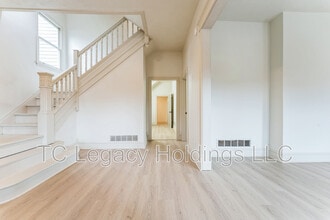 411 Washington Ave in Clarksburg, WV - Foto de edificio - Building Photo