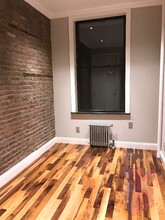 232 W 14th St in New York, NY - Building Photo - Building Photo