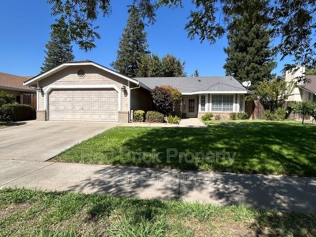 property at 1061 E Donna Dr