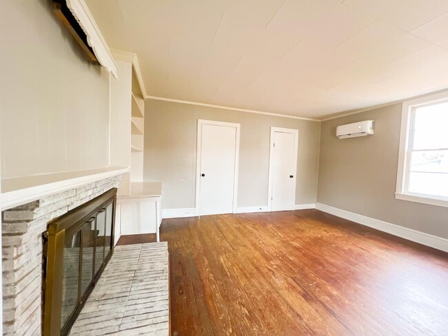 1 Haynes St in Greer, SC - Building Photo - Building Photo