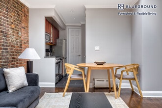 118 Christopher St in New York, NY - Foto de edificio - Building Photo