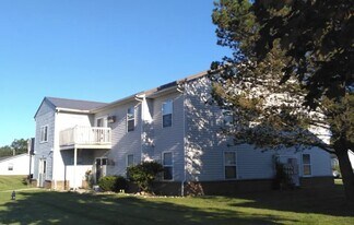 309 Oxford Dr in Greenville, OH - Building Photo