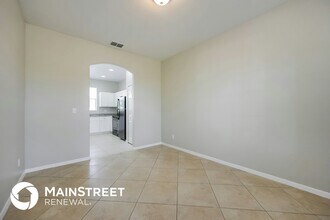 661 Chavers St E in Lehigh Acres, FL - Building Photo - Building Photo