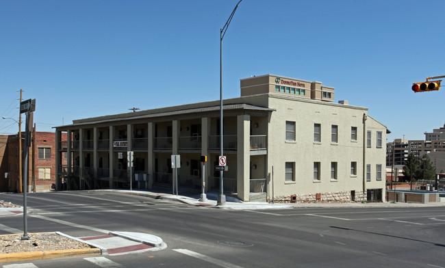 The Pearl Apartments in El Paso, TX - Building Photo - Building Photo