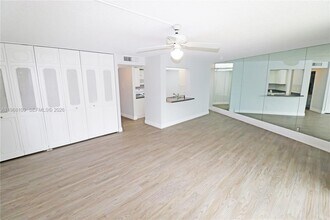 1301 River Reach Dr in Fort Lauderdale, FL - Foto de edificio - Building Photo