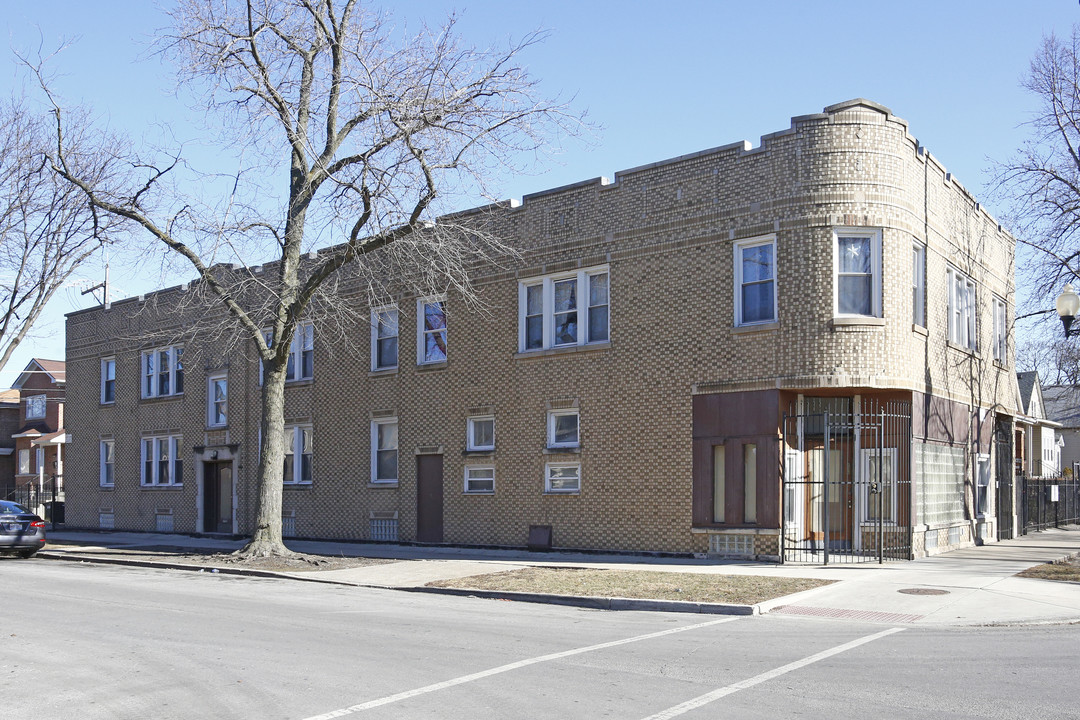 2456 W 69th St in Chicago, IL - Foto de edificio