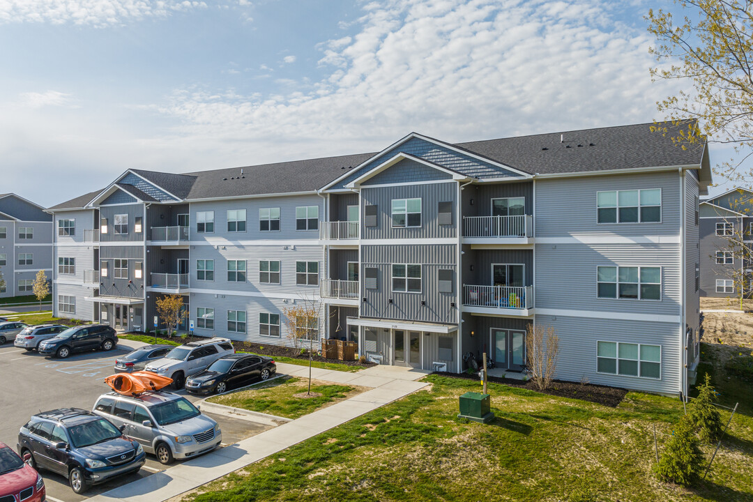 Black River Flats in Holland, MI - Building Photo