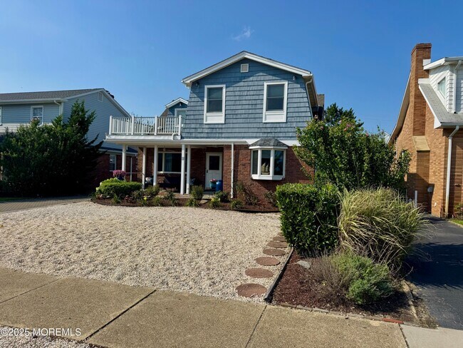 12 York Ave in Spring Lake, NJ - Building Photo - Building Photo