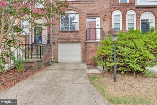 property at 1804 Manorfield Ct